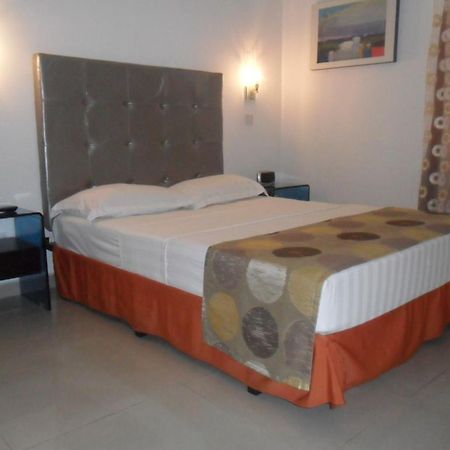 Hotel Calima Real ภายนอก รูปภาพ