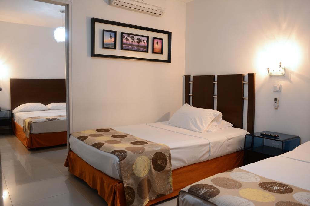 Hotel Calima Real ภายนอก รูปภาพ