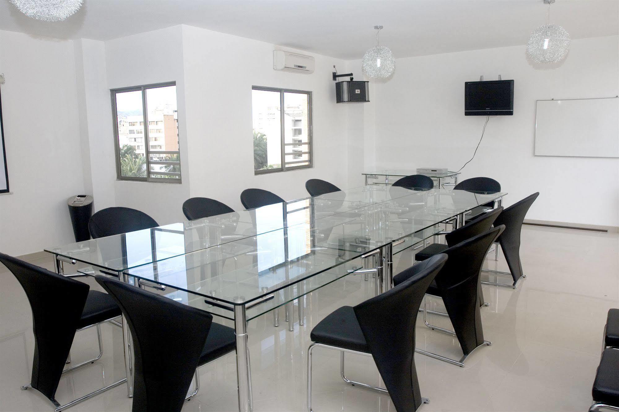 Hotel Calima Real ภายนอก รูปภาพ